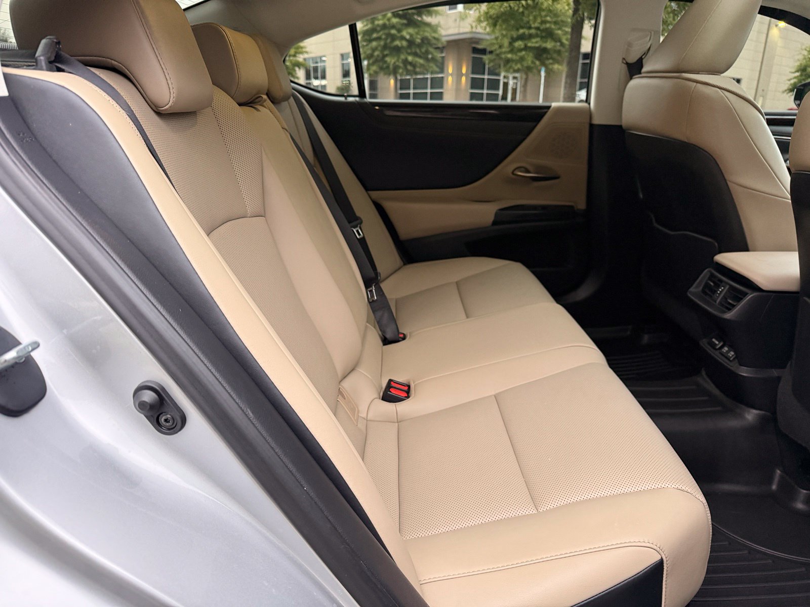 Used 2021 Lexus ES 350 w/ Premium Package FWD image 39