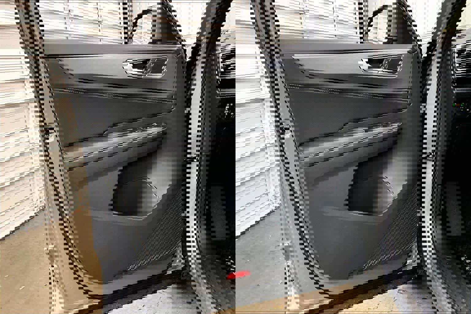 New 2026 Volkswagen Atlas Cross Sport SE image 24