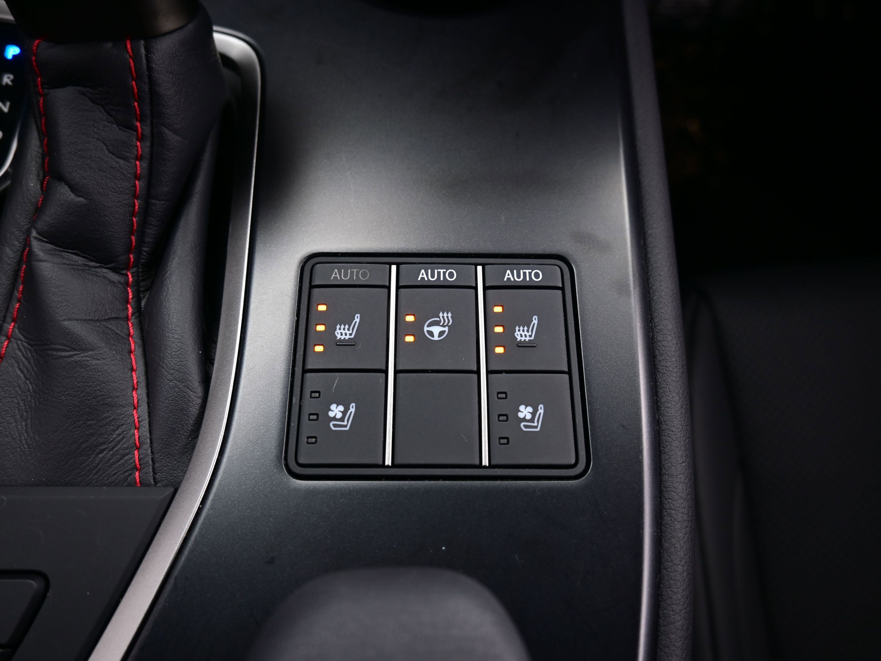 Used 2023 Lexus UX 250h F Sport image 24