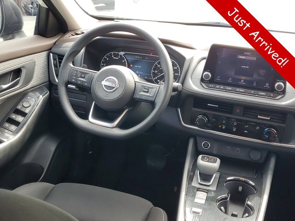 Used 2023 Nissan Rogue S FWD image 12