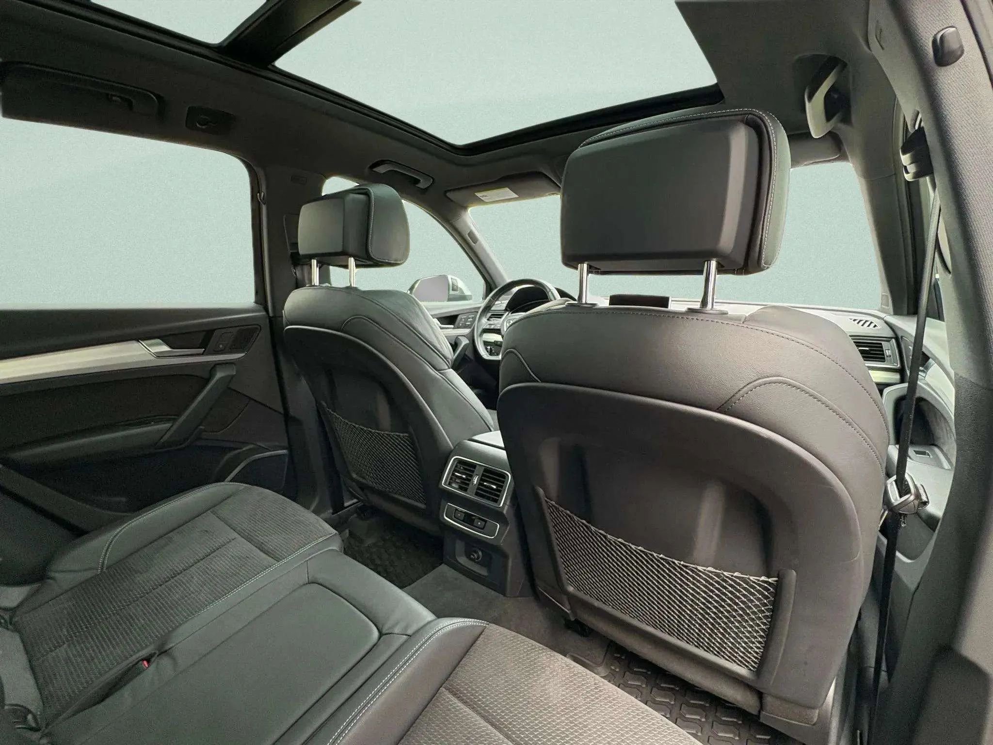 Used 2018 Audi SQ5 Premium Plus w/ Navigation Package image 15