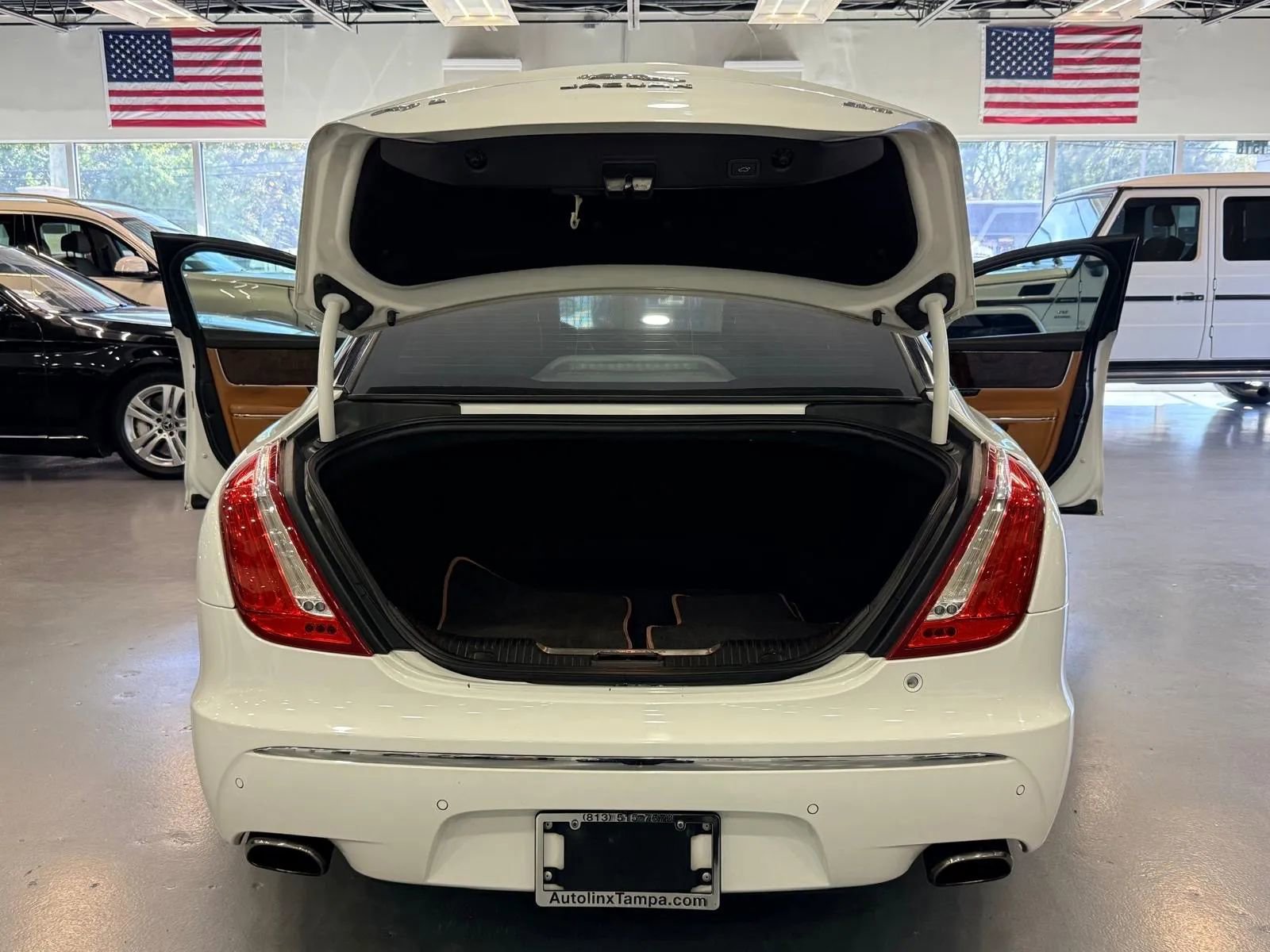 Used 2015 Jaguar XJ L Portfolio image 41