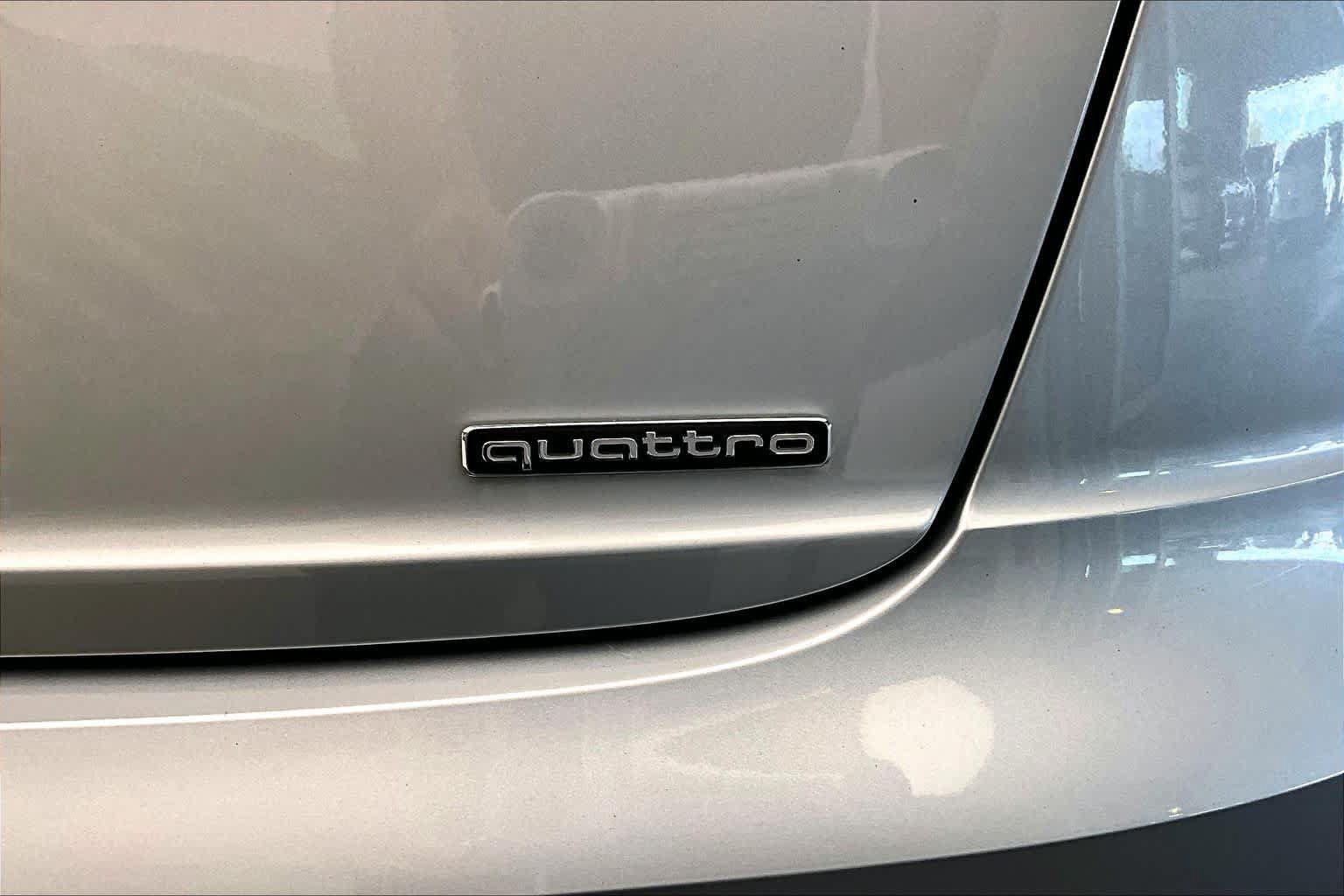 Used 2023 Audi Q8 Prestige AWD/4WD image 10