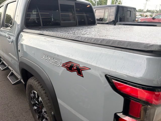 Used 2022 Nissan Frontier PRO-4X AWD/4WD image 2