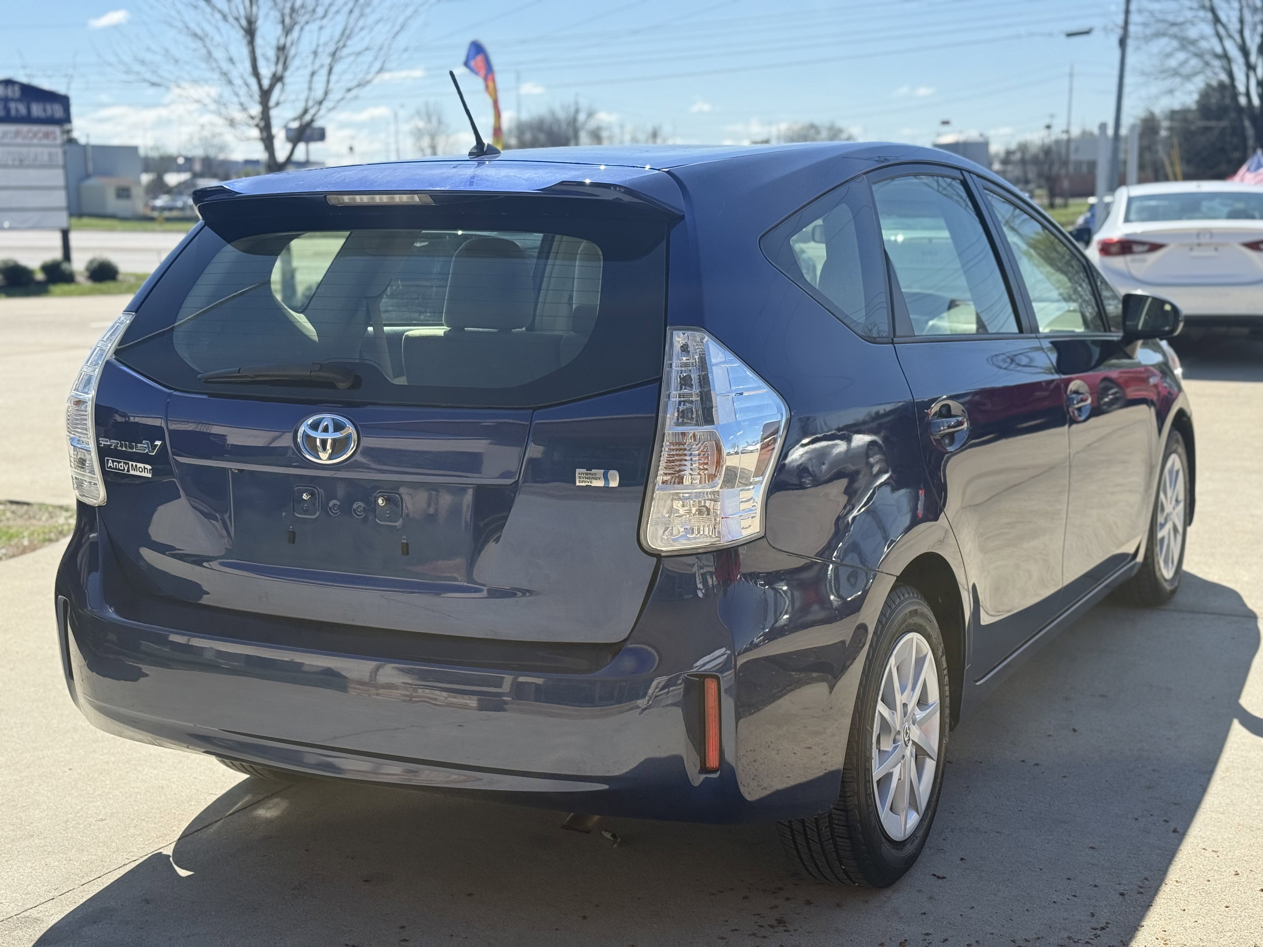 Used 2012 Toyota Prius V Two image 7