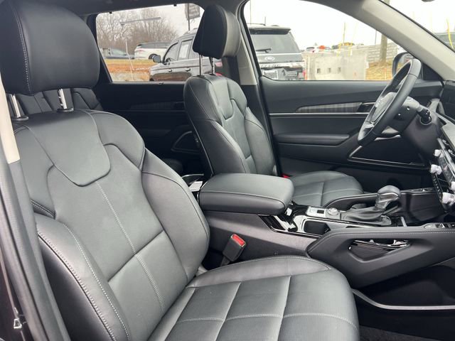 Certified 2025 Kia Telluride EX image 26