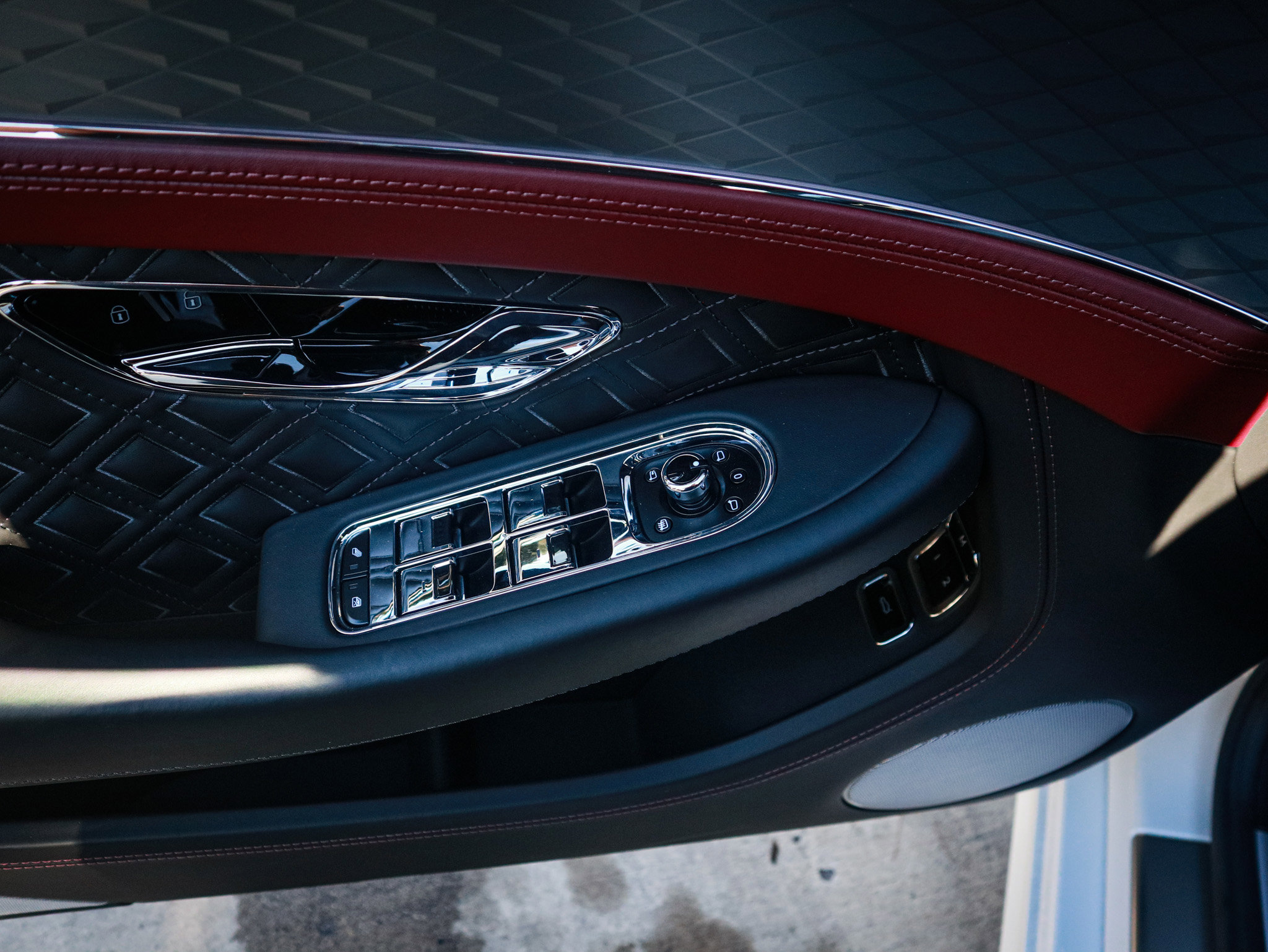 Used 2024 Bentley Continental GT S image 16