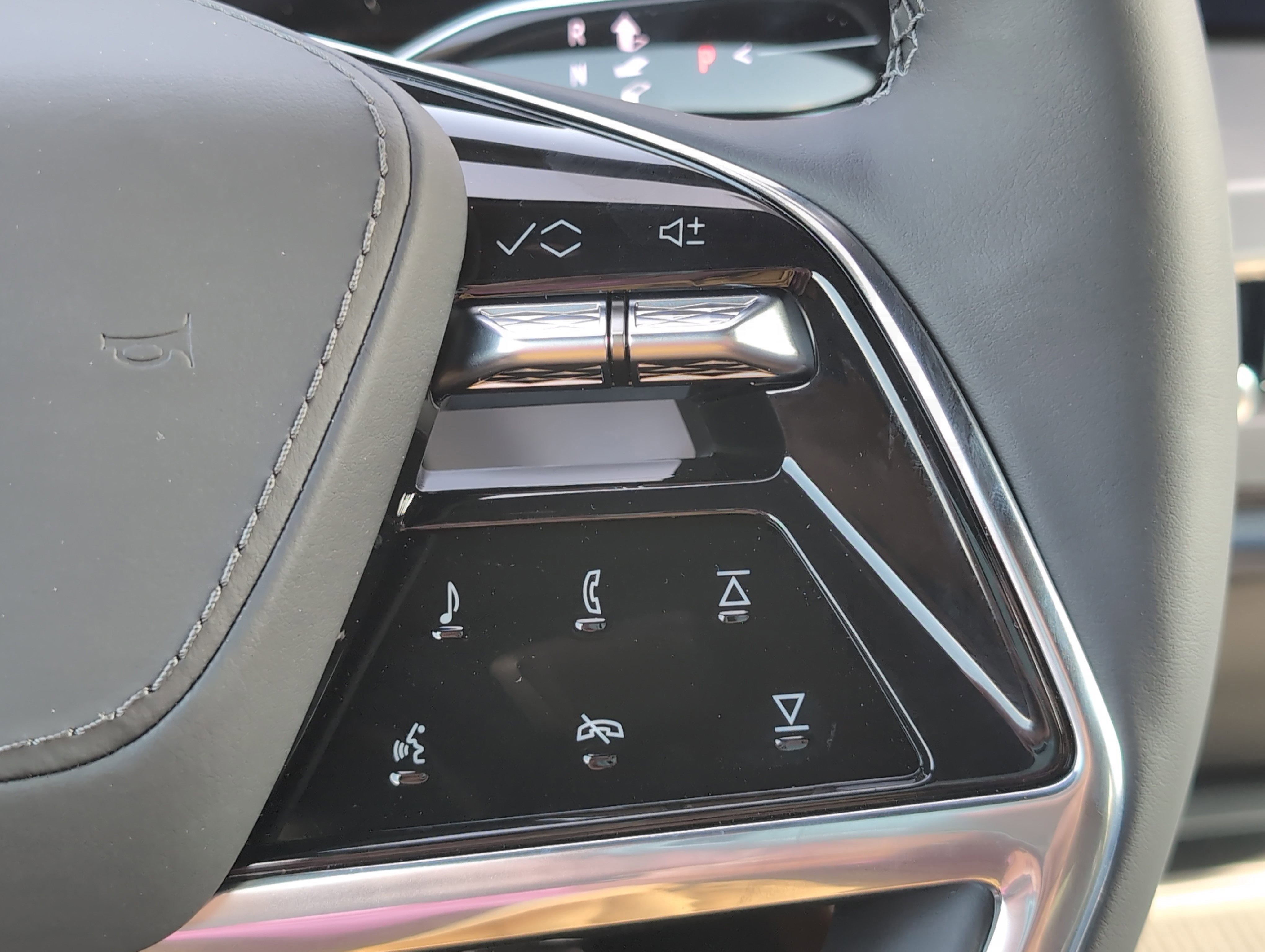 New 2026 Cadillac Vistiq Premium Luxury image 21