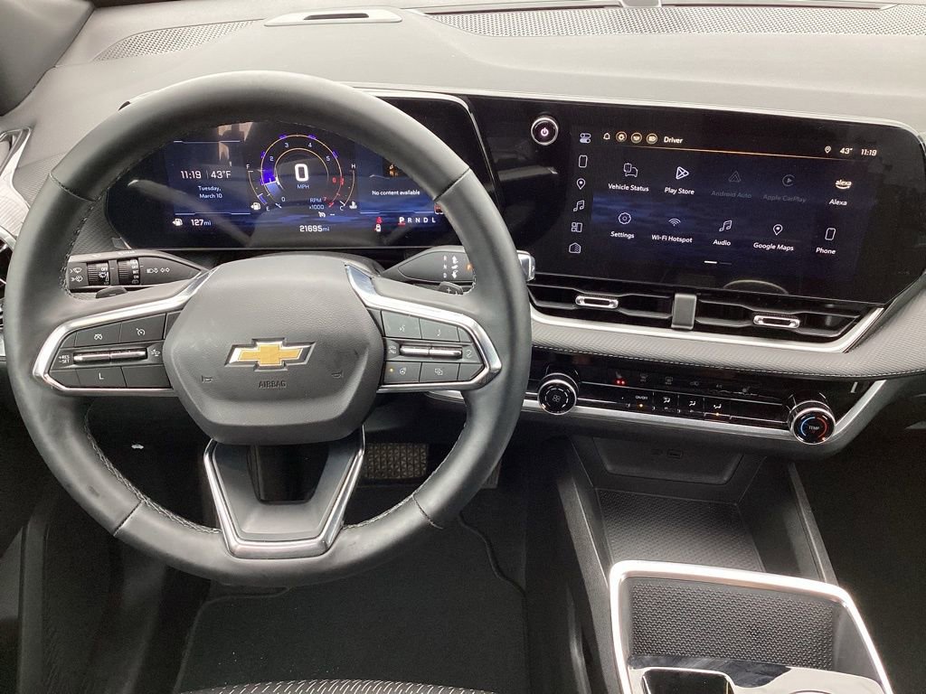Used 2025 Chevrolet Equinox LT FWD image 19