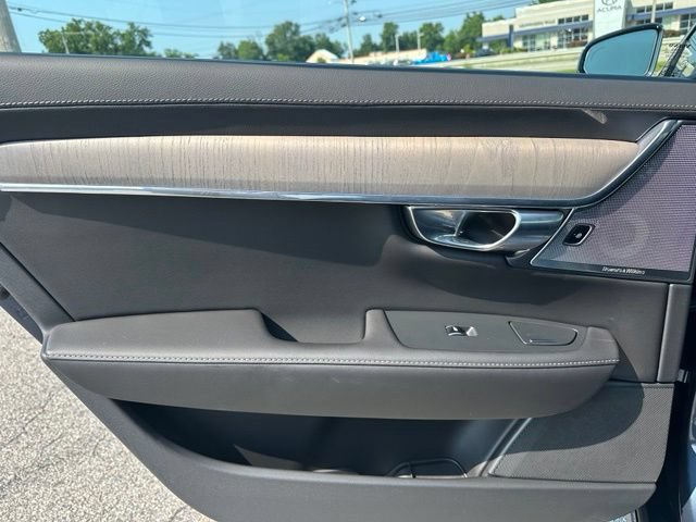 Used 2023 Volvo S90 B6 Ultimate w/ Lounge Package AWD/4WD image 17