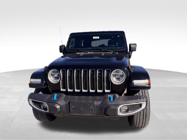 Used 2022 Jeep Wrangler Unlimited Sahara w/ Cold Weather Group AWD/4WD image 22