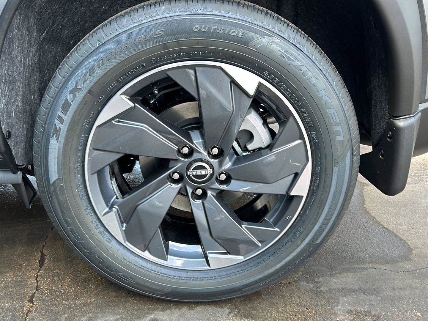 New 2026 Nissan Rogue SV image 14