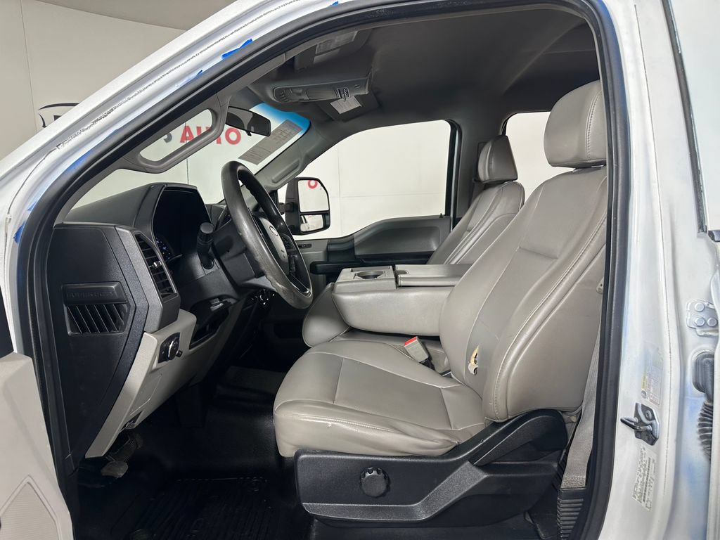 Used 2019 Ford F250 XL w/ Power Equipment Group AWD/4WD image 12