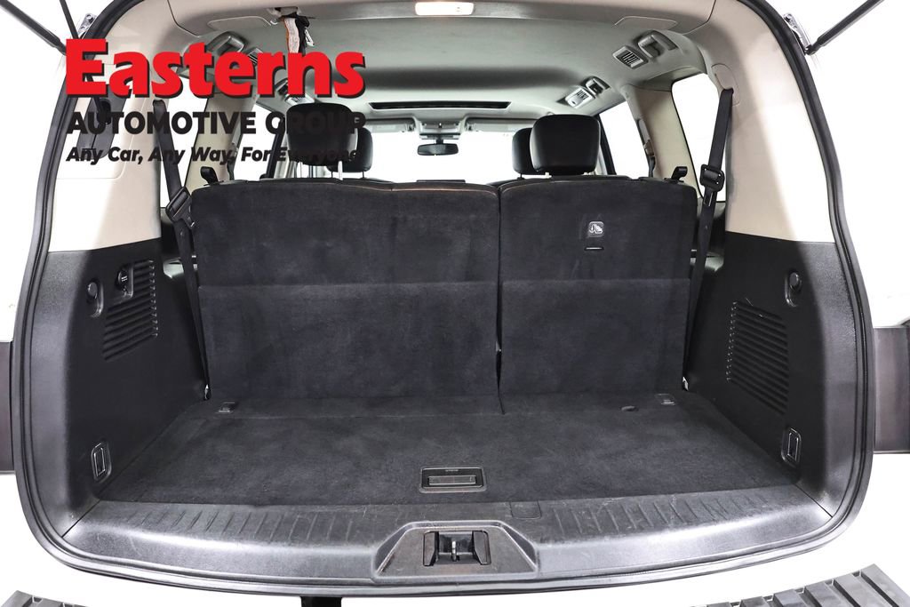 Used 2024 Nissan Armada SL w/ Captain's Chairs Package image 9