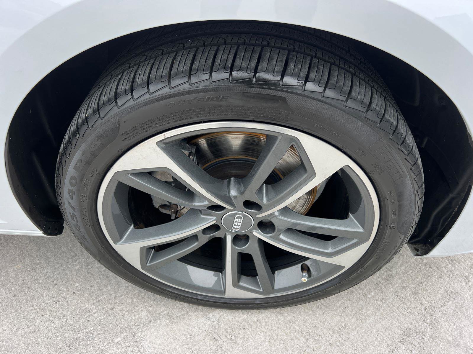 Used 2019 Audi A4 2.0T Premium image 12