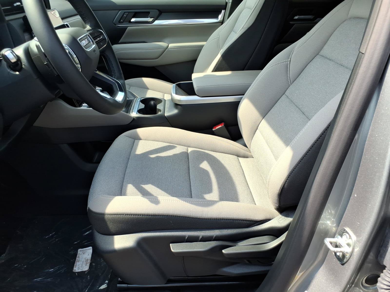 New 2026 GMC Terrain Elevation FWD image 10