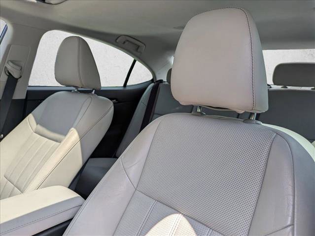 Used 2016 Lexus ES 350 w/ Luxury Package w/Wood Trim FWD image 4