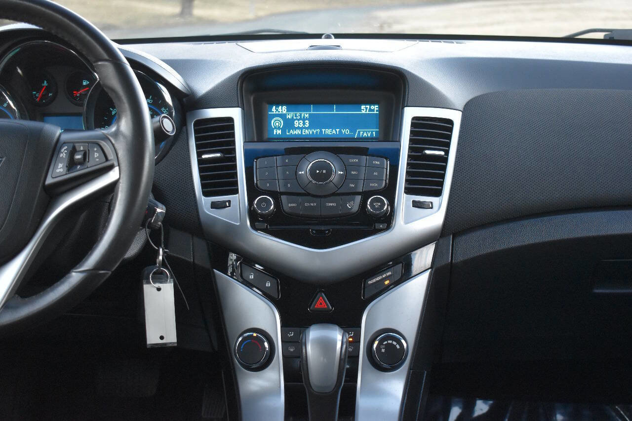 Used 2012 Chevrolet Cruze LT w/ RS Package image 23