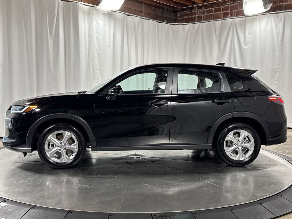 Used 2024 Honda HR-V LX image 10