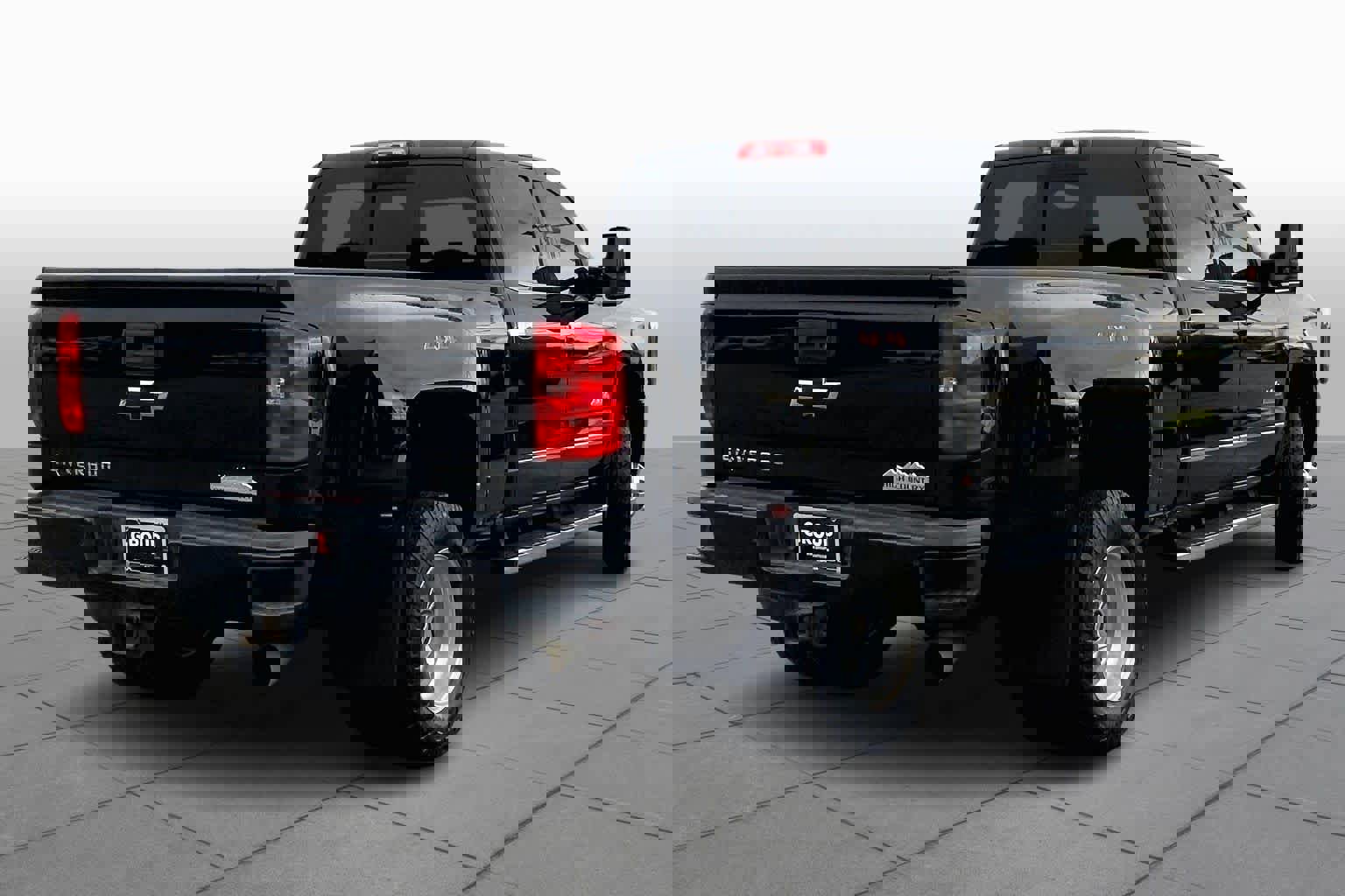 Used 2018 Chevrolet Silverado 3500 High Country w/ Duramax Plus Package image 12