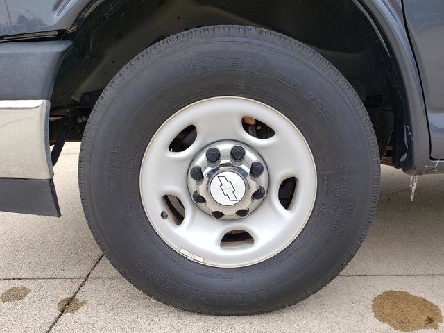 Used 2017 Chevrolet Express 3500 LT w/ LT Preferred Equipment Group image 27