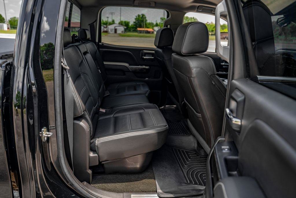 Used 2016 GMC Sierra 2500 Denali w/ Duramax Plus Package AWD/4WD image 28