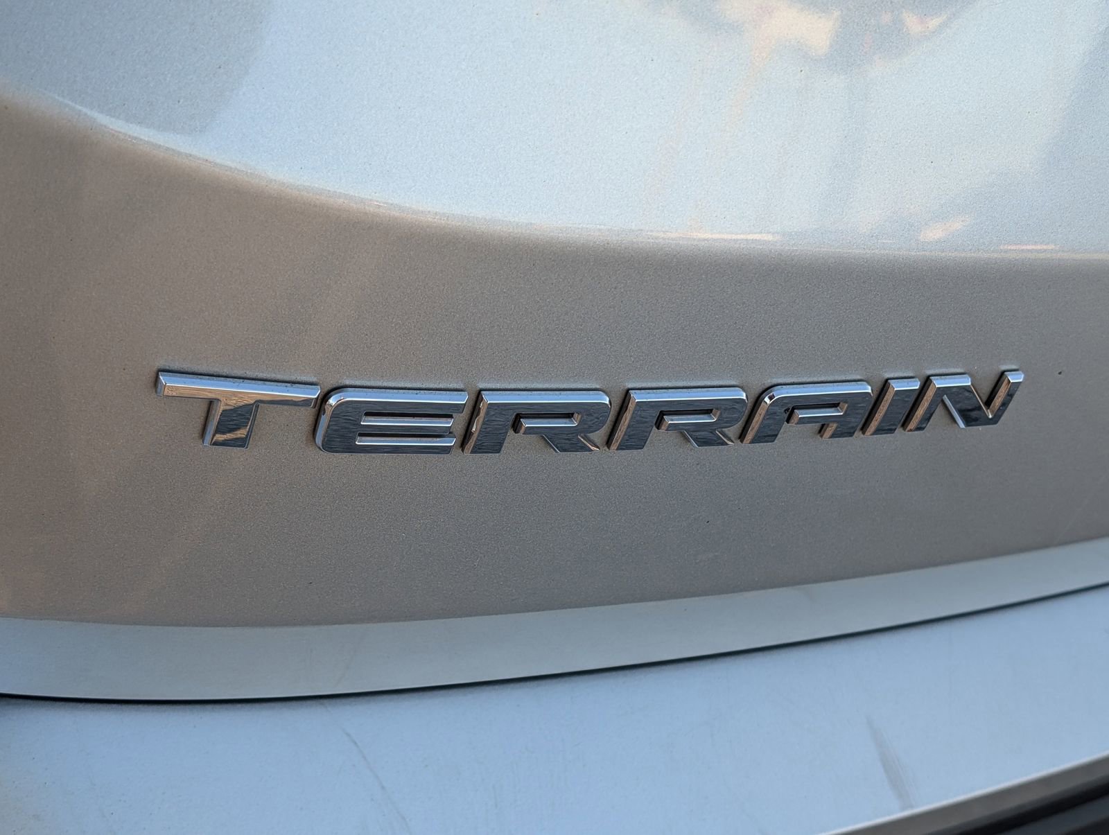 Used 2020 GMC Terrain SLE w/ Driver Convenience Package image 9