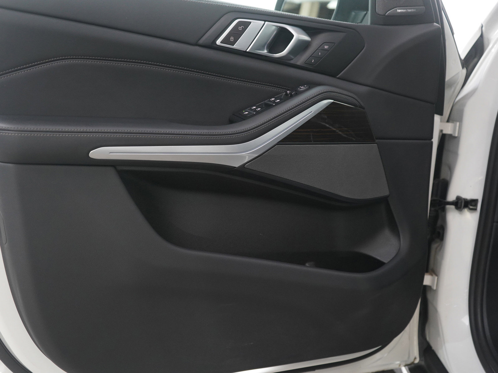 Used 2024 BMW X5 xDrive40i image 20