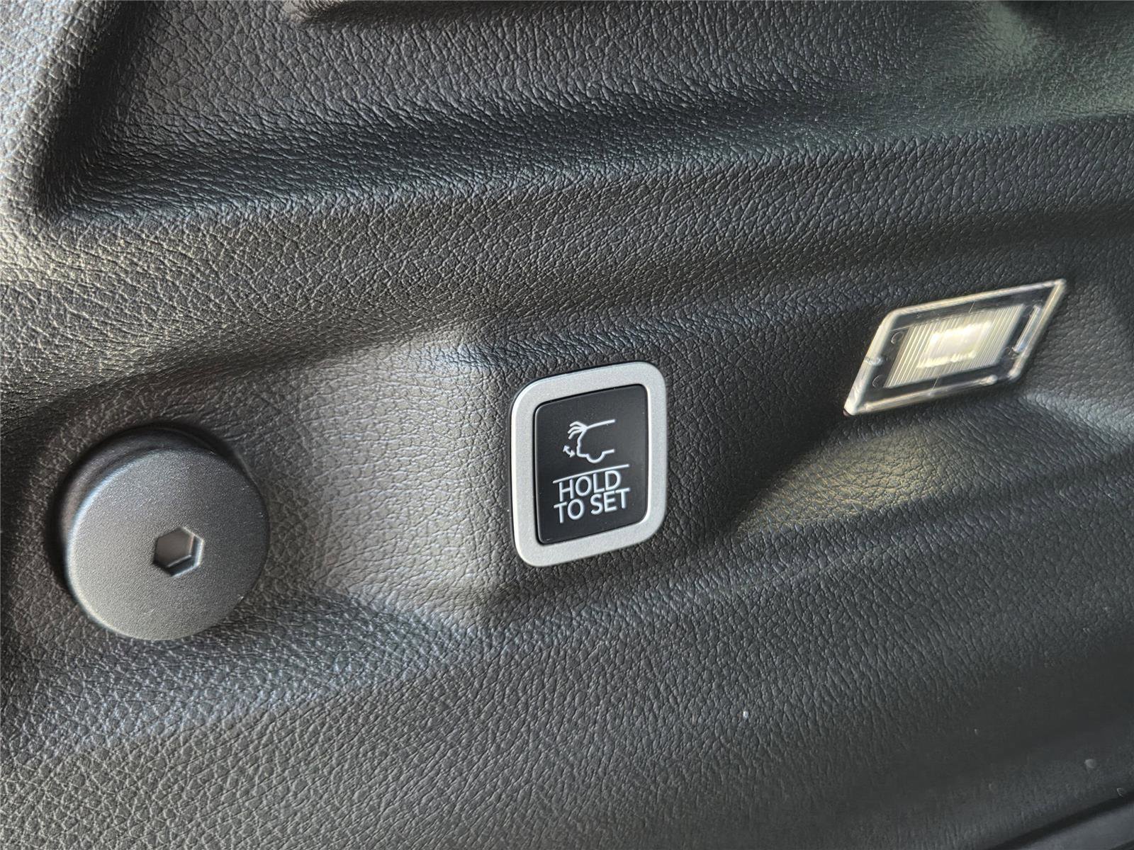 New 2026 Jeep Grand Cherokee L Limited image 32