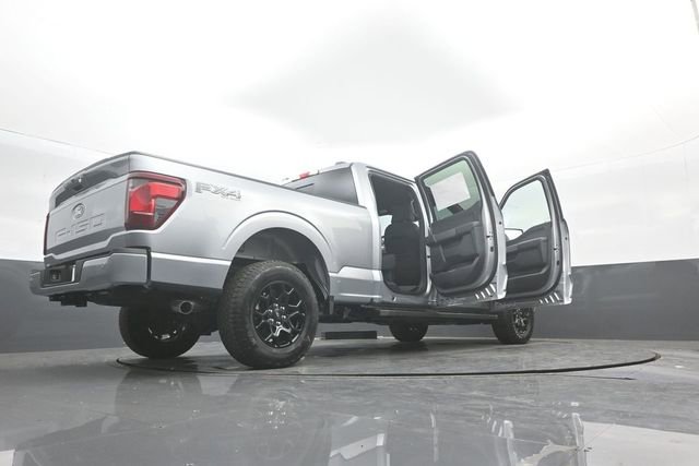 New 2026 Ford F150 XLT w/ Equipment Group 302A MID image 43