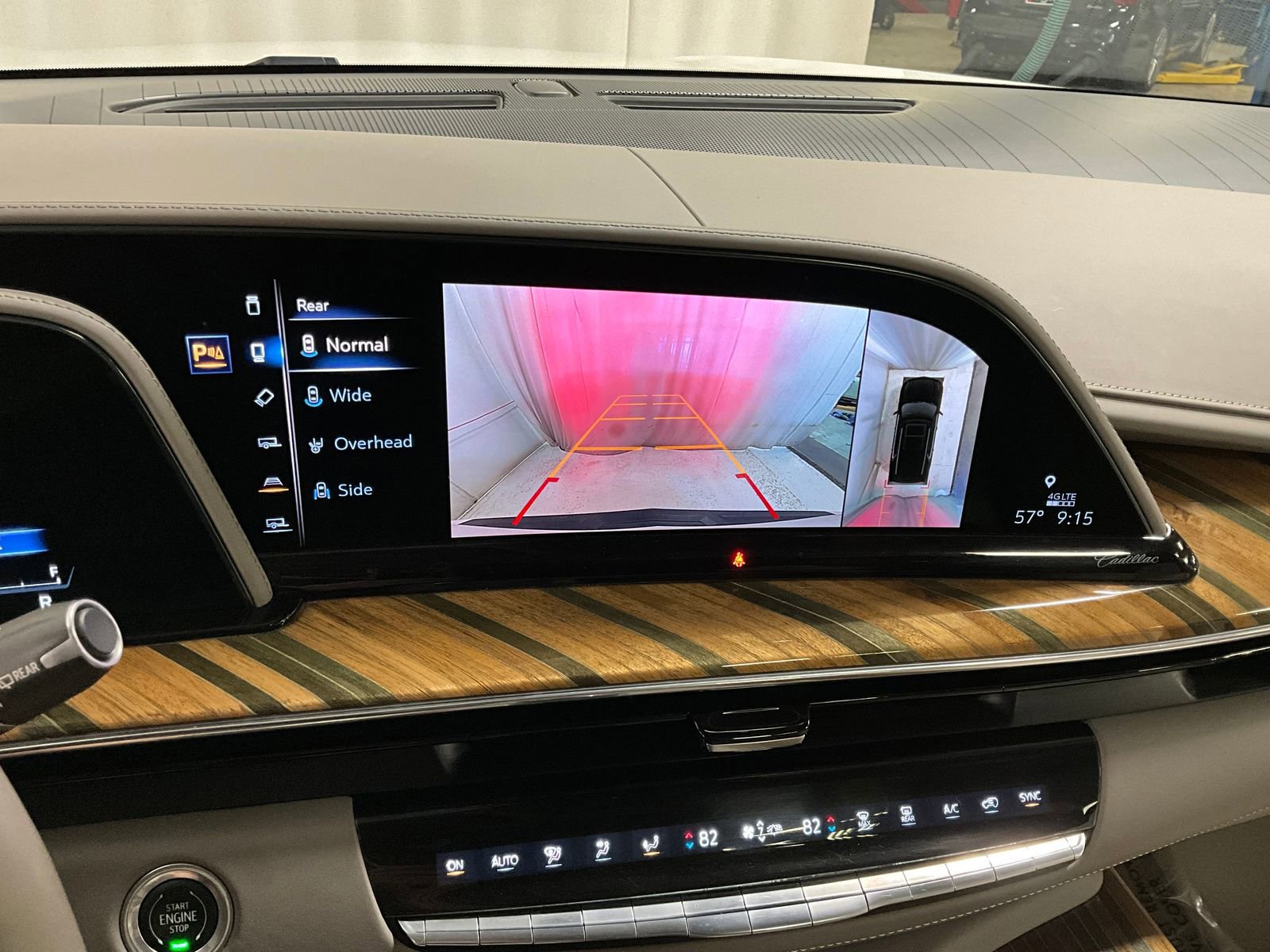 Used 2021 Cadillac Escalade ESV Sport Platinum w/ Heavy-Duty Trailer Package AWD/4WD image 21