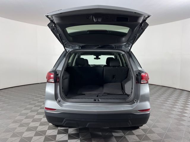 Used 2024 Chevrolet Equinox LS FWD image 43