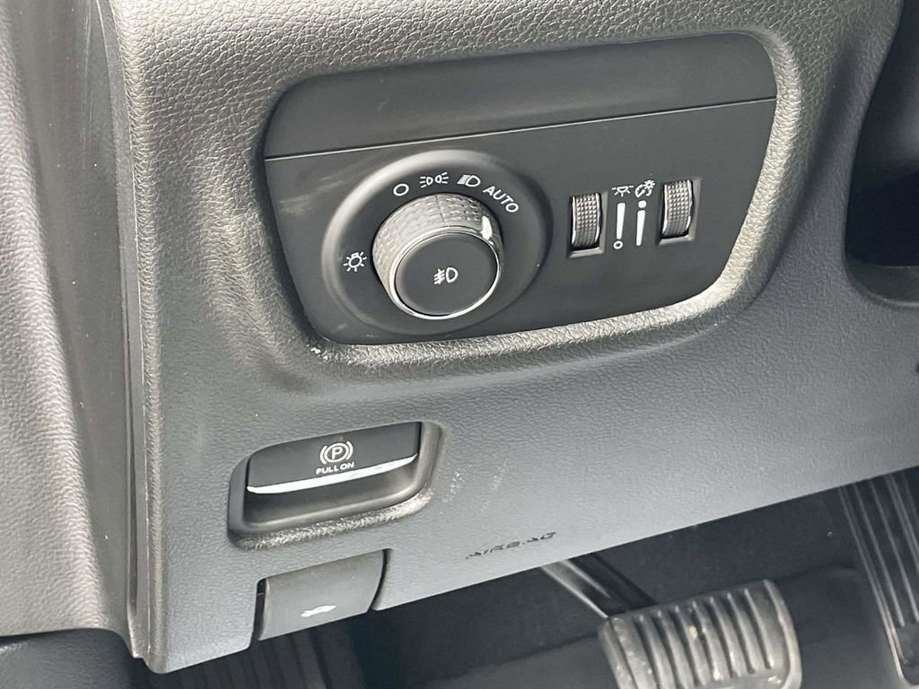 New 2026 Jeep Grand Cherokee L Limited image 24