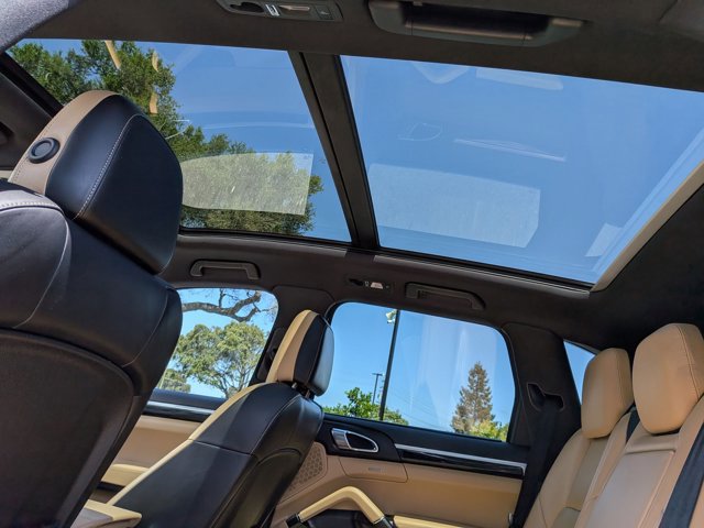 Used 2017 Porsche Cayenne S AWD/4WD image 20