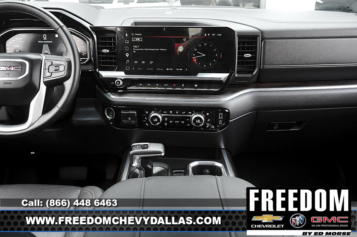 Used 2023 GMC Acadia SLE w/ Driver Convenience Package FWD image 15
