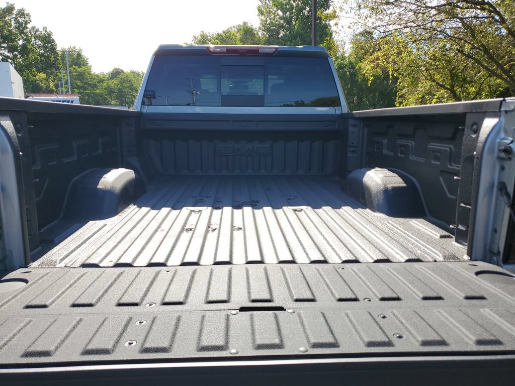New 2026 GMC Sierra 2500 SLE w/ SLE Value Package; AWD/4WD image 9