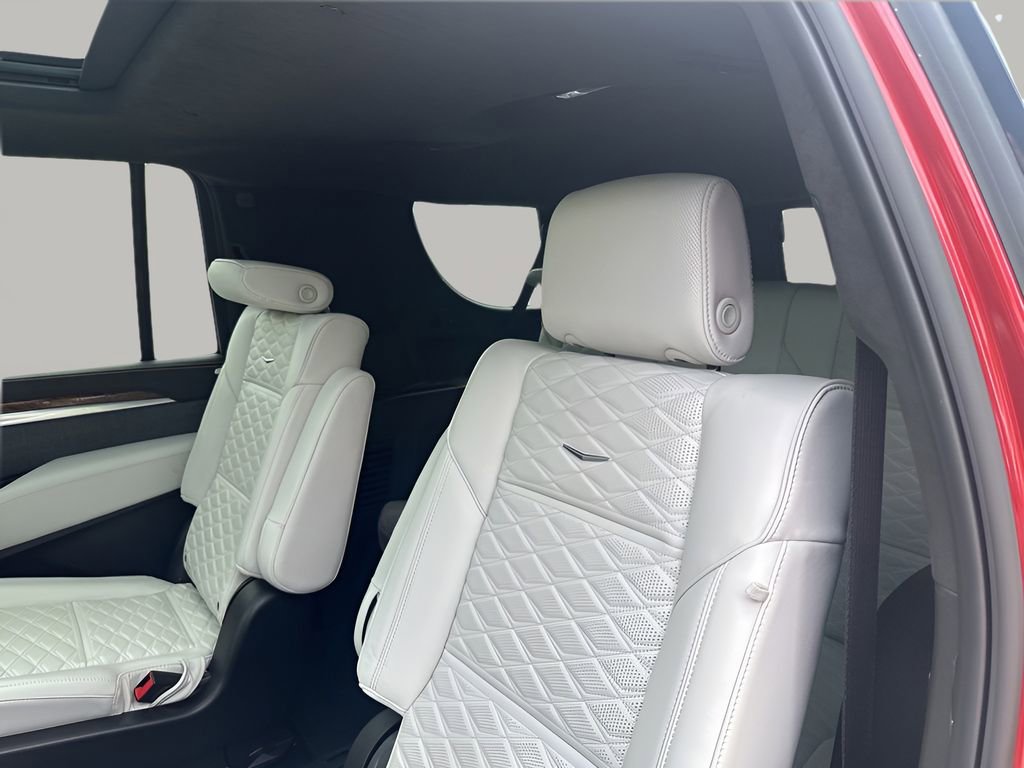 New 2026 Cadillac Escalade ESV Platinum Luxury w/ LPO, Floor Liner Package AWD/4WD image 20
