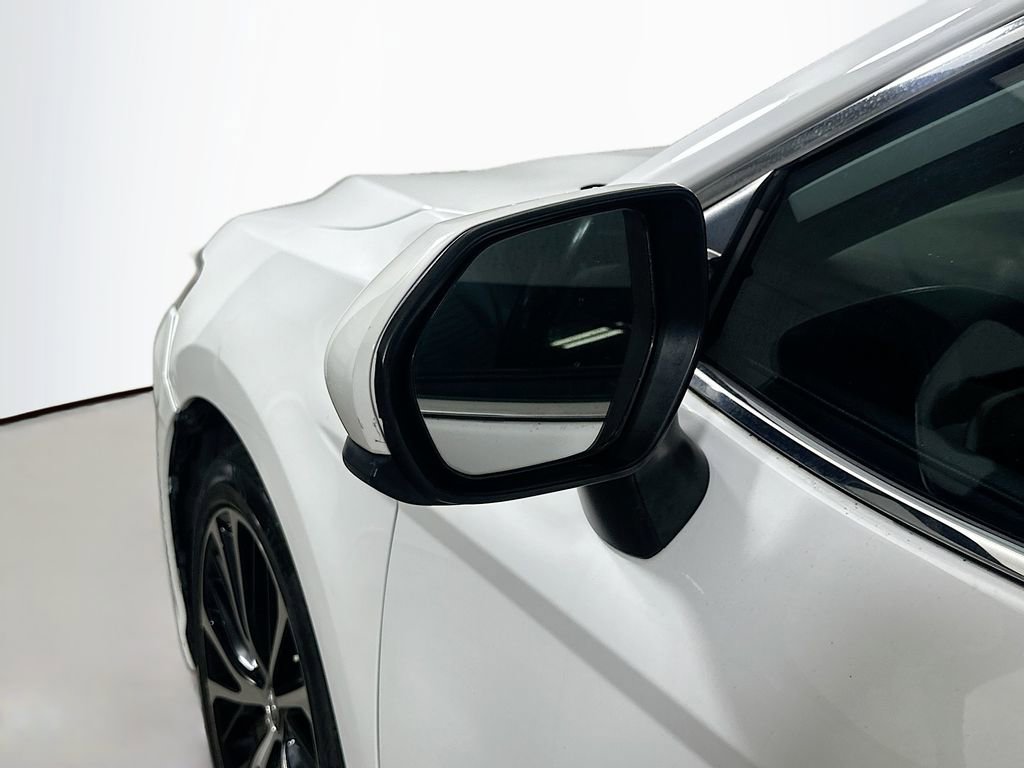 Used 2019 Toyota Camry SE FWD image 33