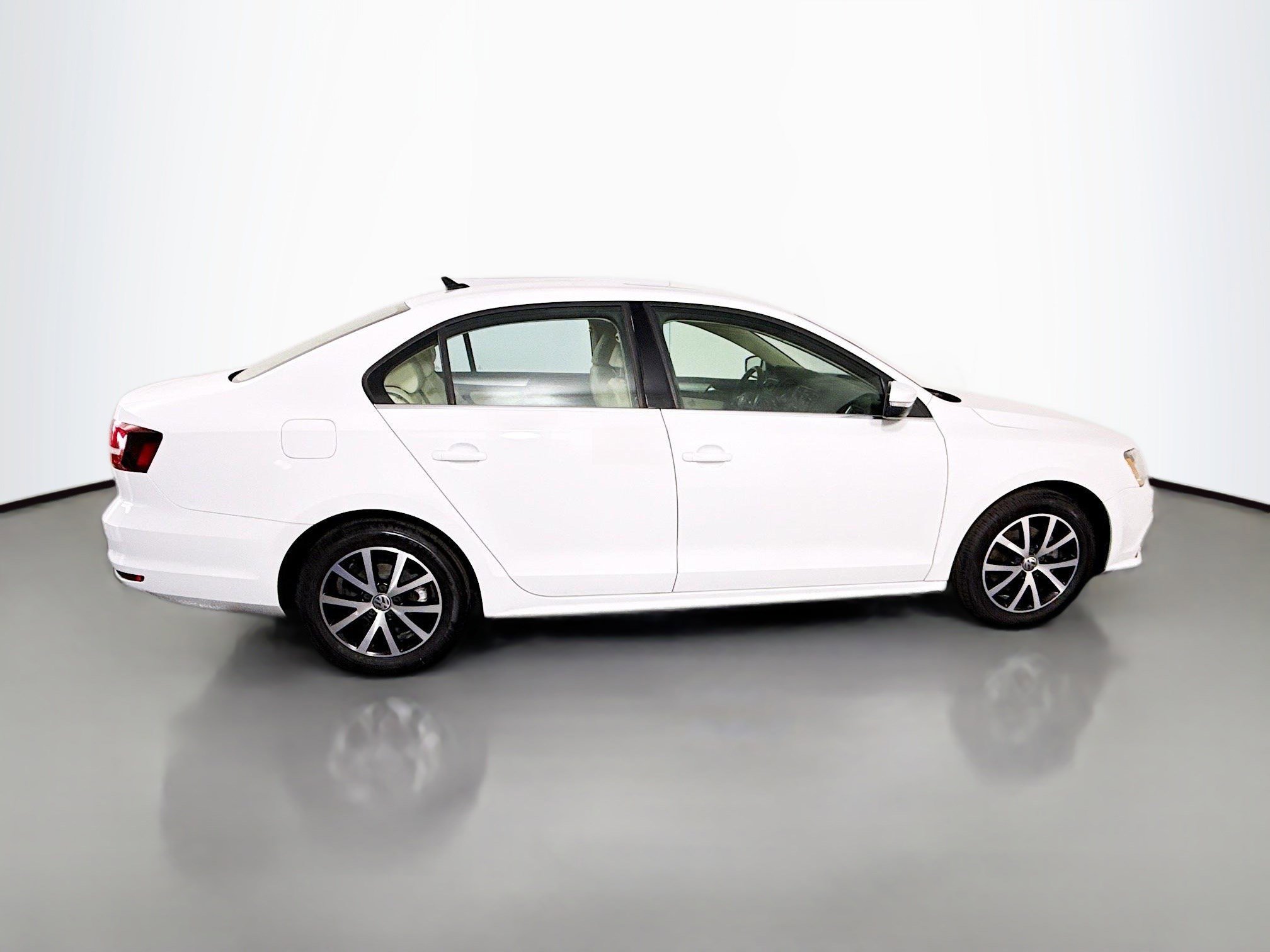 Used 2017 Volkswagen Jetta SE image 11