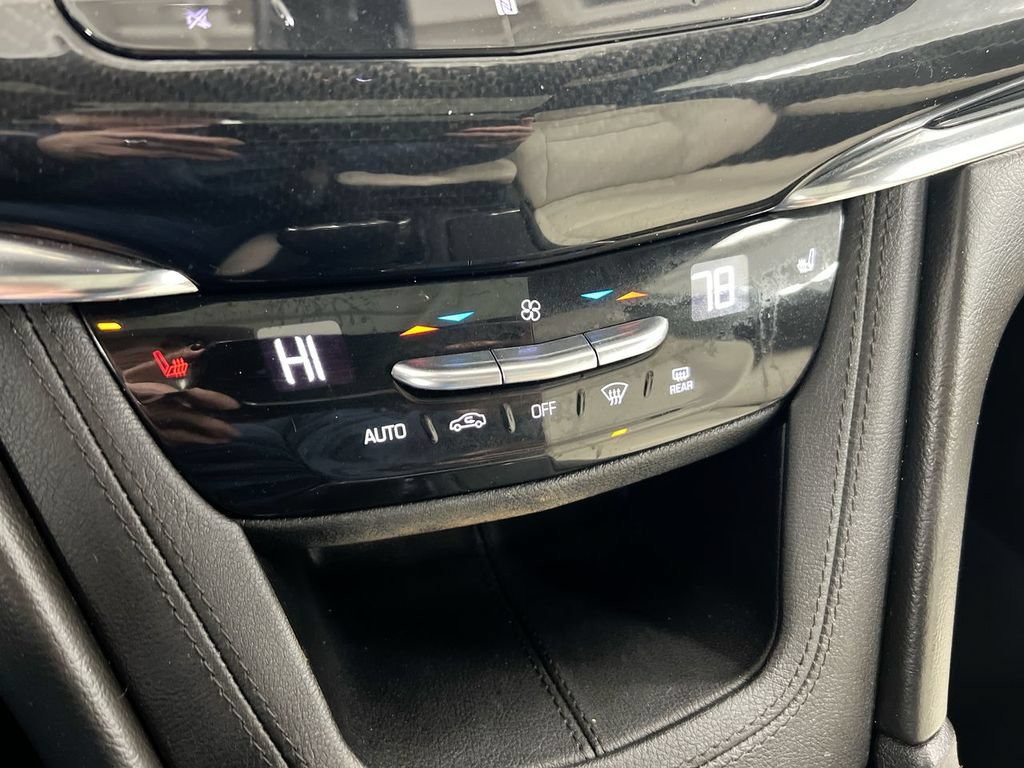 Used 2020 Cadillac XT6 Sport AWD/4WD image 17