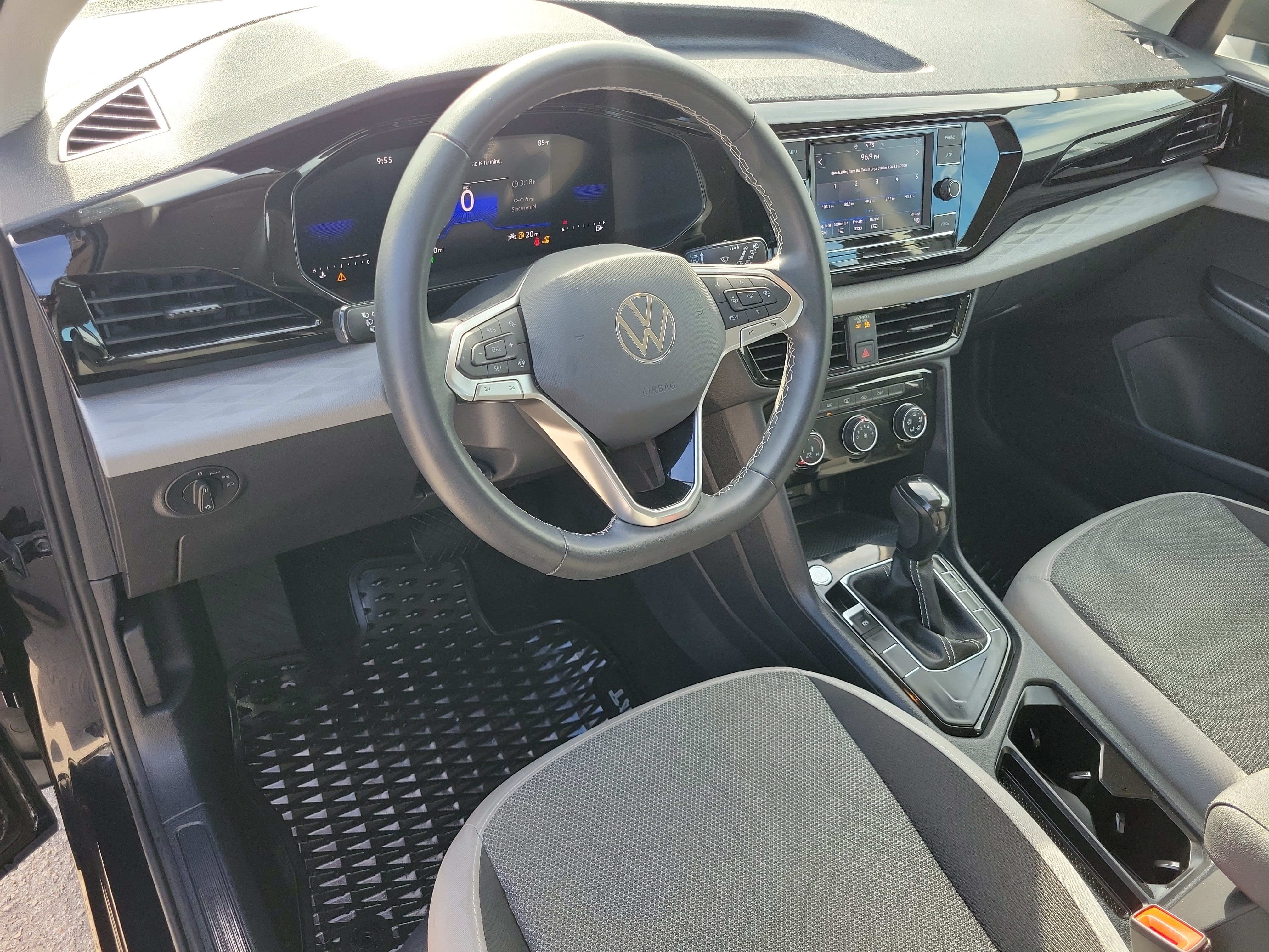 Used 2023 Volkswagen Taos S FWD image 19