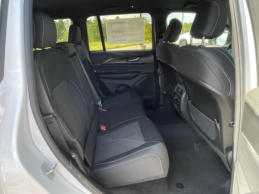 New 2026 Jeep Grand Cherokee Laredo RWD image 42