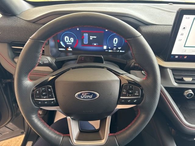 Used 2025 Ford Explorer ST-Line w/ ST-Line Street Pack image 18