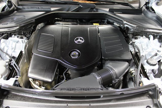 Used 2024 Mercedes-Benz GLC 300 image 34