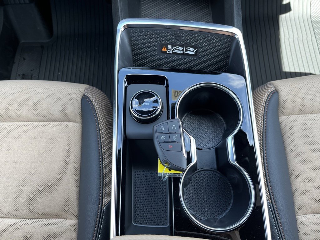 New 2026 Chevrolet Equinox ACTIV w/ Convenience Package III image 9