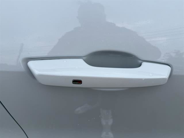 New 2026 Chevrolet Traverse RS w/ LPO, Floor Liner Package image 16