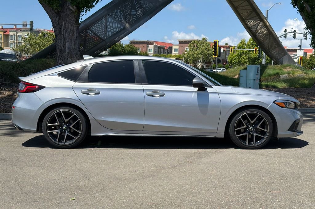 Used 2022 Honda Civic Sport Touring image 3
