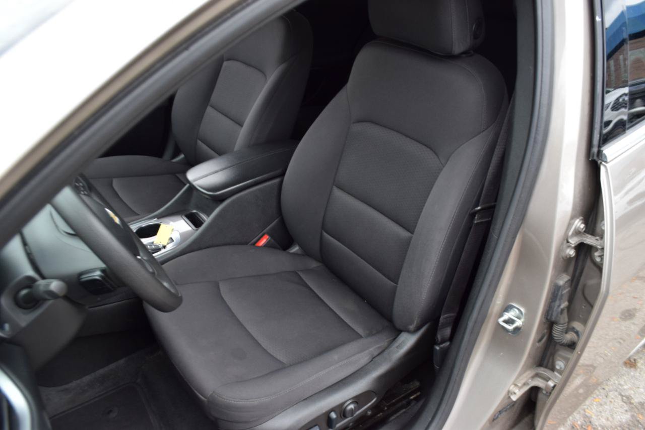 Used 2022 Chevrolet Malibu LT FWD image 11