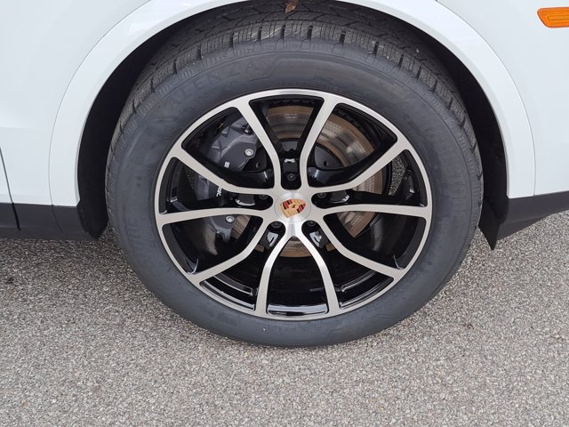 New 2026 Porsche Cayenne AWD/4WD image 11