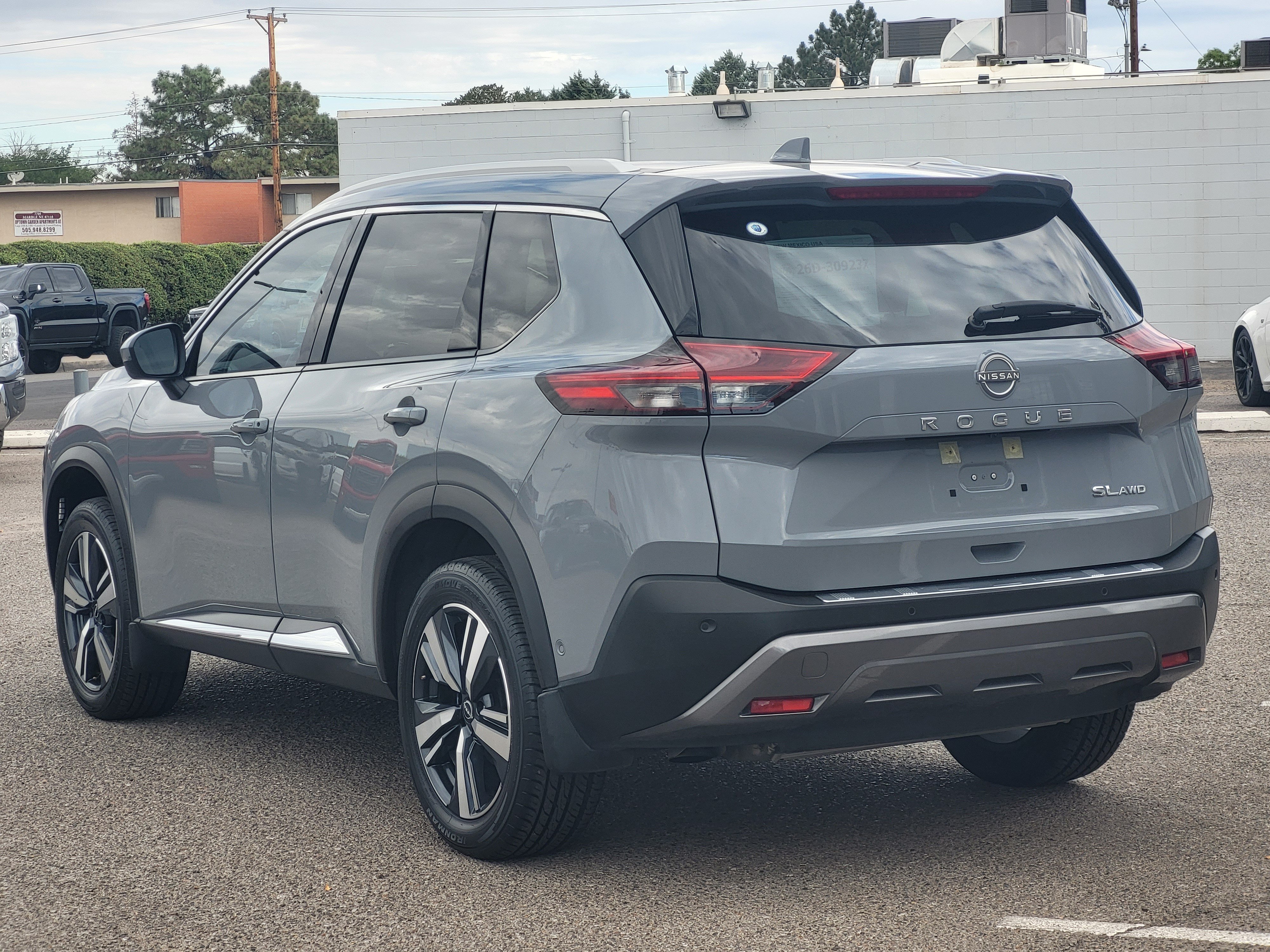 Certified 2023 Nissan Rogue SL w/ SL Premium Package AWD/4WD image 4
